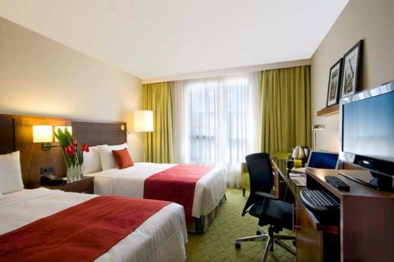 Courtyard By Marriott Paris Saint Denis Hotel Ruang foto